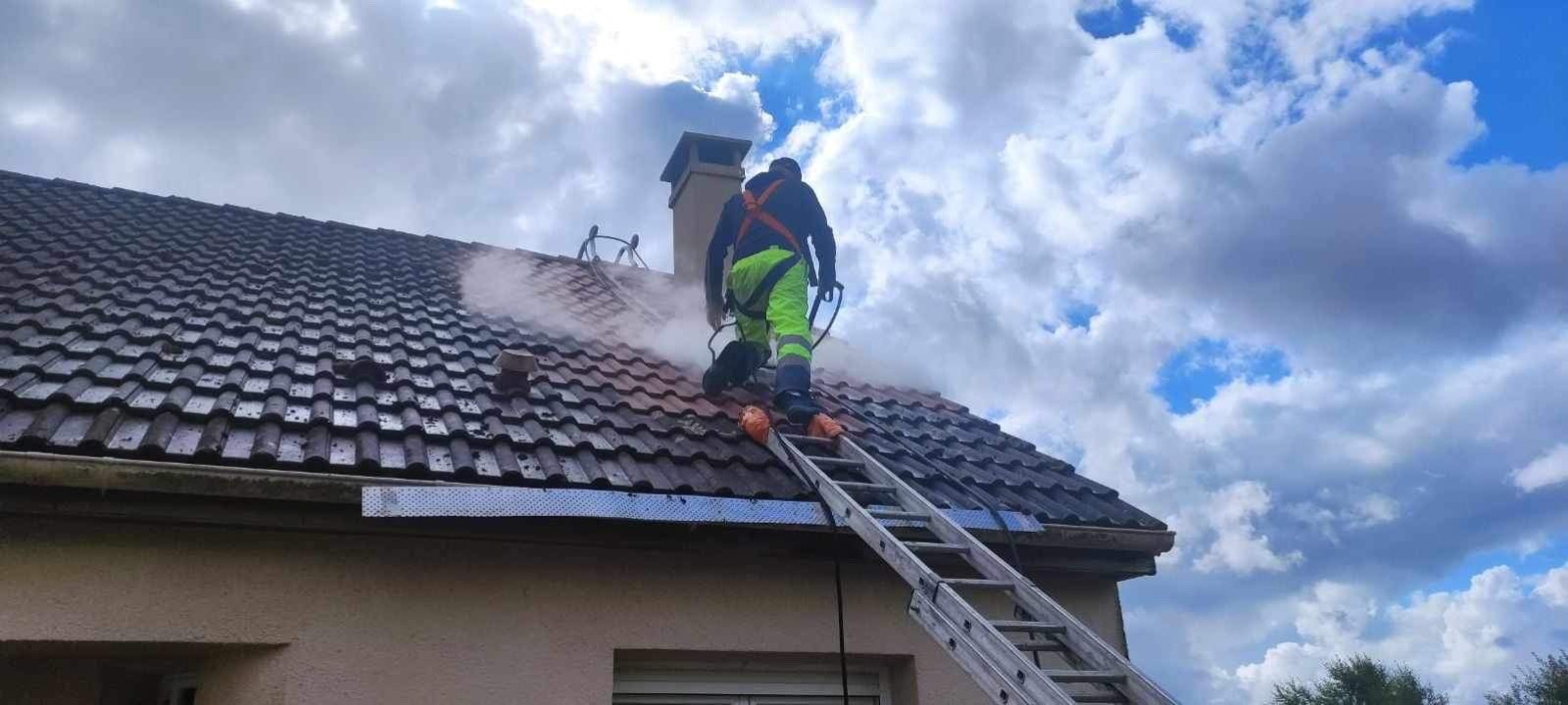 Trouver un professionnel du nettoyage de façade au meilleur prix avec devis gratuit et intervention rapide sans produit chimique Le Havre 76600 en Normandie