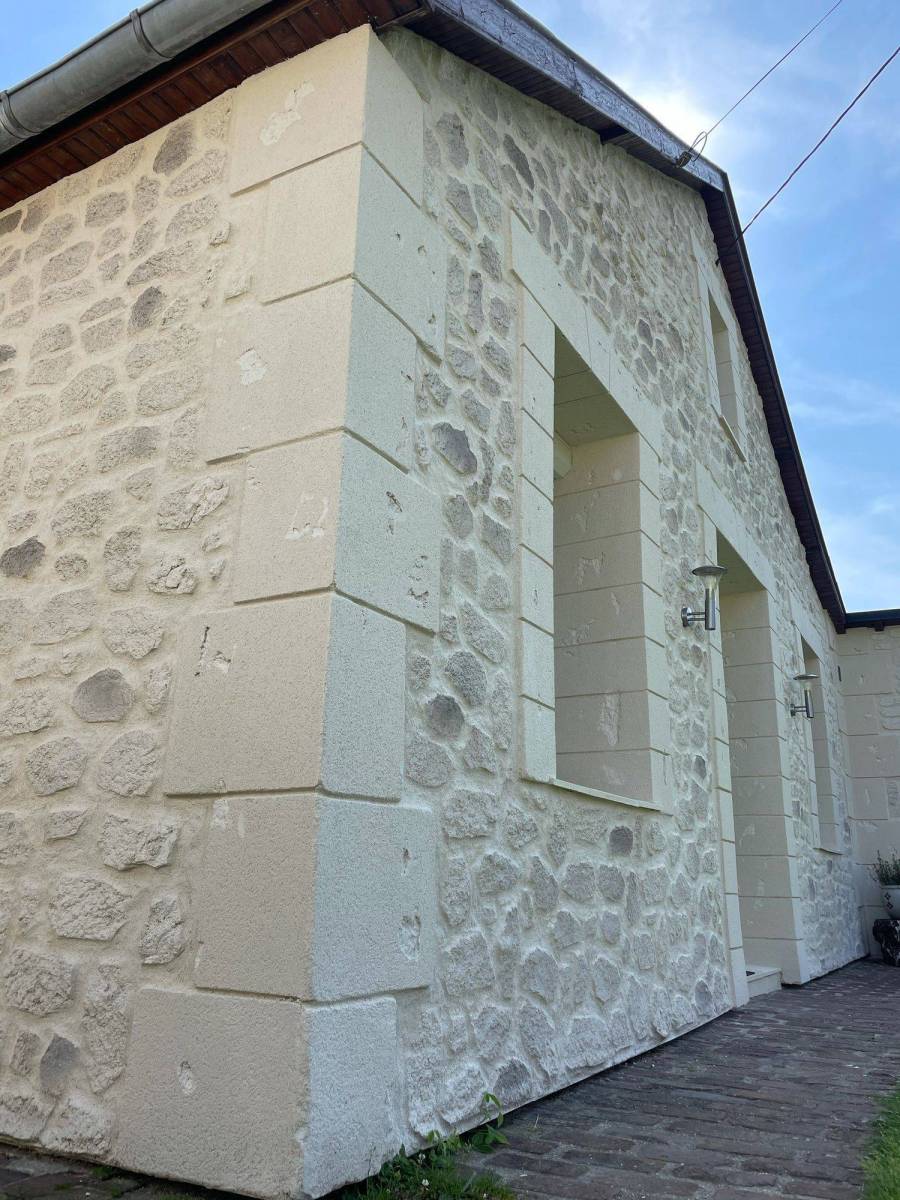 Professionnel spécialisé dans le nettoyage de façade en pierre au Havre 76