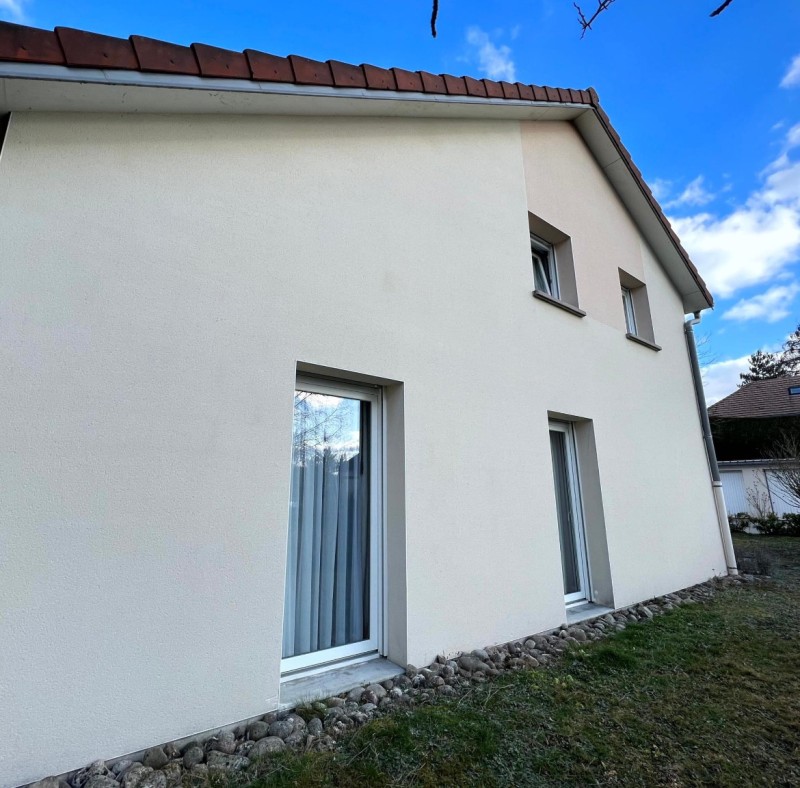 Faire nettoyer une façade avec un ravalement à l’enduit ou à la chaux aux alentours d’Yvetot 76