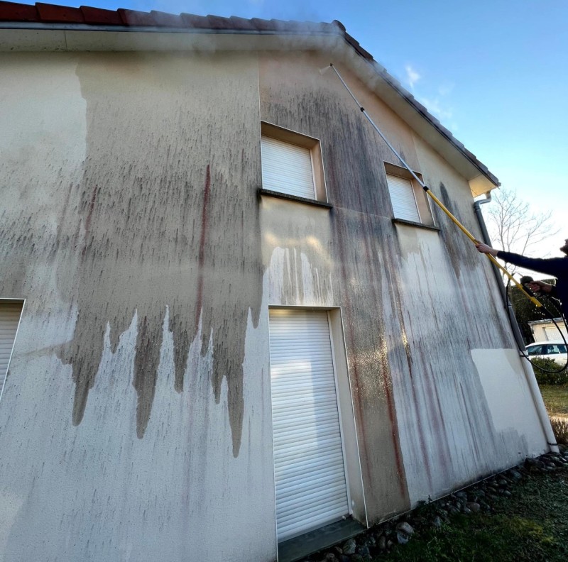 Faire nettoyer une façade avec un ravalement à l’enduit ou à la chaux aux alentours d’Yvetot 76