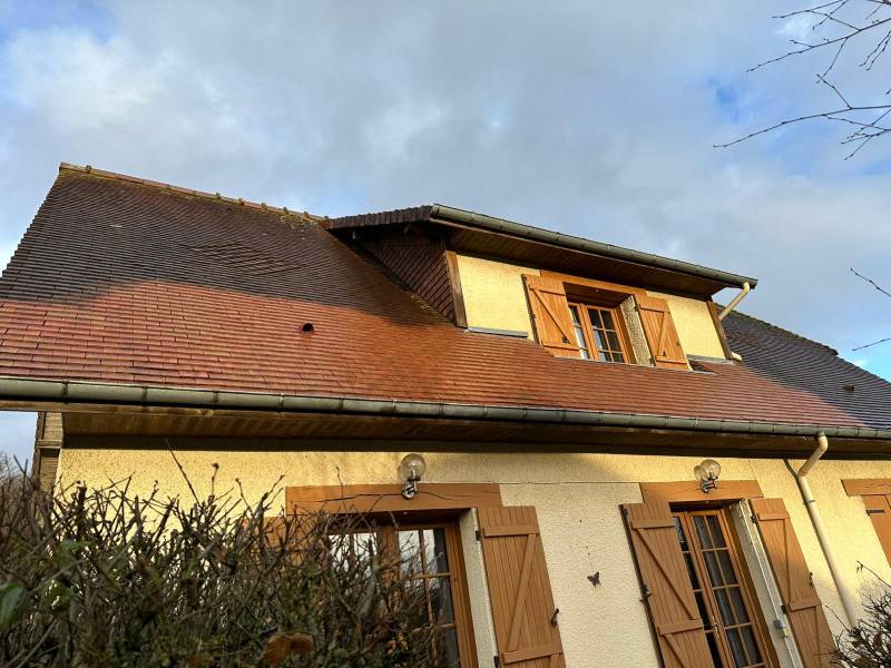 Société experte dans le nettoyage des toitures secteur le Havre 76 : La puissance de la douceur avec le nettoyage vapeur basse pression - Efficacité immédiate - Devis gratuits