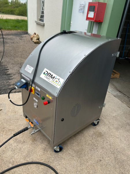 Nettoyage à la vapeur d'un bardage PVC aspect bois en Haute-Normandie (76)