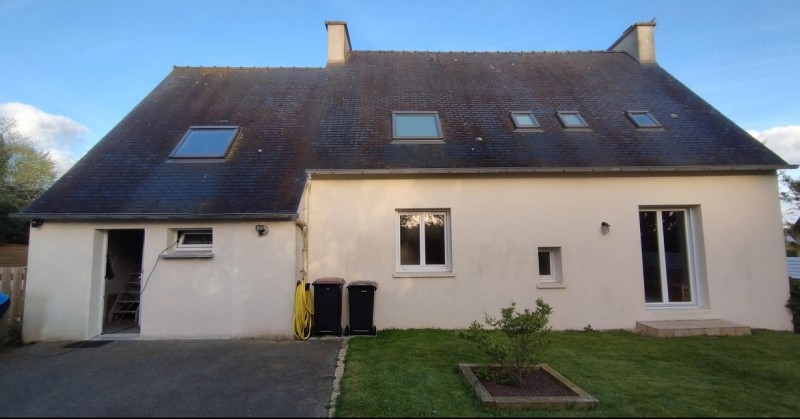 Artisan pour le nettoyage et le démoussage de toiture en ardoises autour d’Yvetot 76