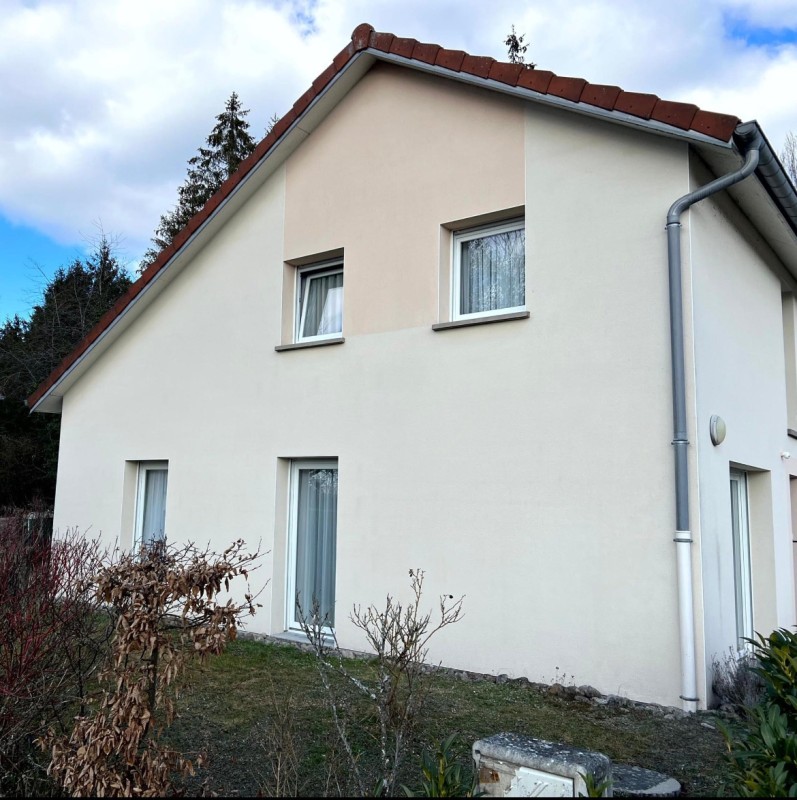 Faire nettoyer une façade avec un ravalement à l’enduit ou à la chaux aux alentours d’Yvetot 76