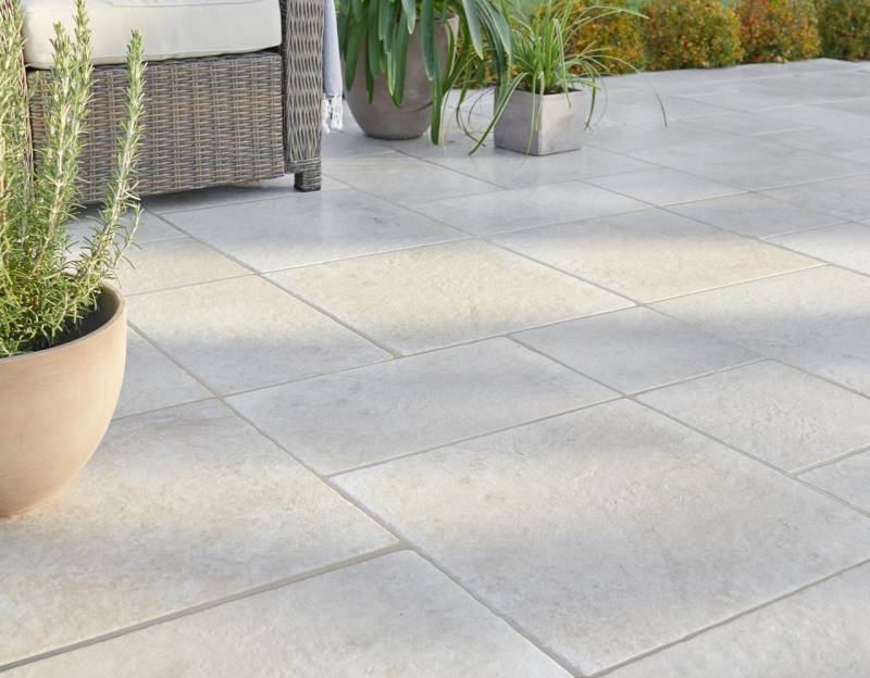 Comment nettoyer sa terrasse sans la détériorer à Harfleur et ses alentours 76 Entreprise : DRM CLEAN HOUSE