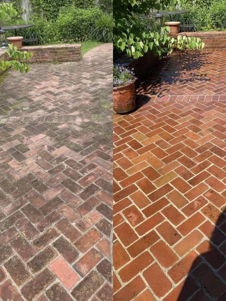 Professionnels experts du nettoyage et de l'entretien des surfaces extérieures : Restaurer, préserver, nettoyer à travers la vapeur basse pression au cœur de la conservation du patrimoine